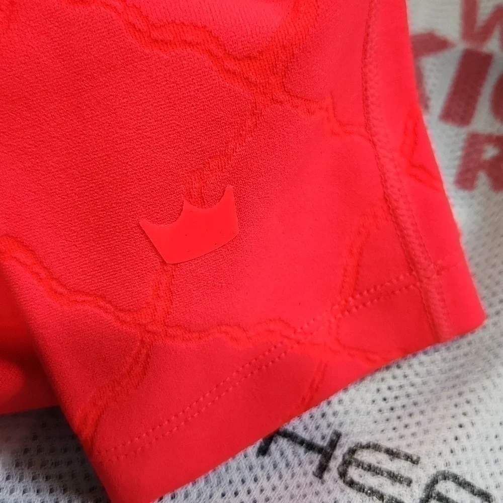 Shefit pocket leggings size medium bright fun fitness with scrunchis and laundry